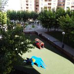 Alquilo 4 dormitorio apartamento de 95 m² en Huesca