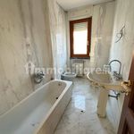 Rent 3 bedroom apartment of 76 m² in Carrara