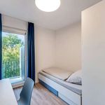 Rent a room of 92 m² in Berlin