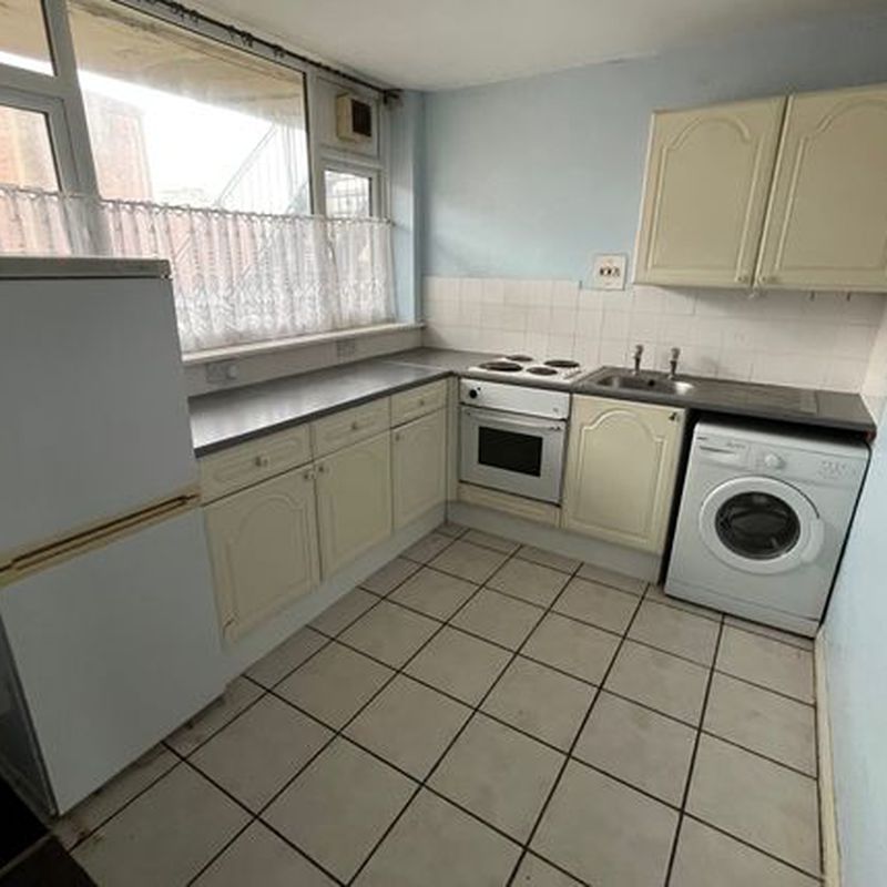 Studio to rent in Cleethorpes Road, Grimsby DN31