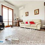 Rent 6 bedroom apartment of 147 m² in Genova