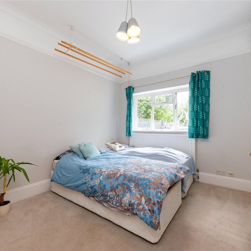 House to Rent in Camberley - Bath Road - CAL220061