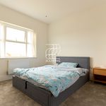 Rent 5 bedroom house in Barnet