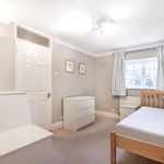 Rent 2 bedroom flat of 67 m² in London
