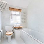 Rent 2 bedroom flat in Beaconsfield