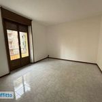 Rent 2 bedroom apartment of 65 m² in Milan