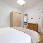 Rent 2 bedroom flat of 75 m² in London