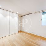 Rent 3 bedroom apartment of 172 m² in Madrid