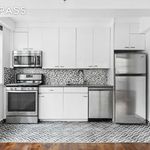 Rent 1 bedroom apartment of 83 m² in New York
