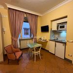 Affitto 1 camera appartamento di 33 m² in Napoli