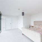Rent 3 bedroom flat of 150 m² in London