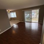 Rent 2 bedroom apartment of 750 m² in Chicago