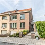Rent 5 bedroom house of 210 m² in Wezembeek-Oppem