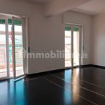 Affitto 4 camera appartamento di 106 m² in Genova