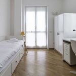 Affitto 3 camera appartamento di 140 m² in Milano