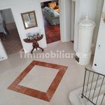 Affitto 5 camera casa di 260 m² in Castelfranco Veneto