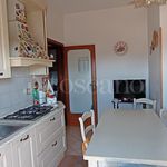 Affitto 6 camera casa di 140 m² in Frosinone