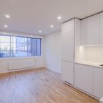 Rent 2 bedroom apartment of 62 m² in Montreal