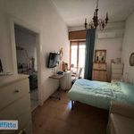 Rent 6 bedroom apartment of 140 m² in Naples