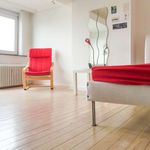 Rent a room of 100 m² in Ixelles