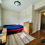 Appartement de 548 m² avec 2 chambre(s) en location à Toronto