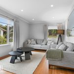 Rent 4 bedroom apartment in Hobart