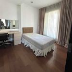 Rent 3 bedroom apartment of 184 m² in Bangkok