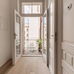 Rent 2 bedroom apartment of 87 m² in Prague