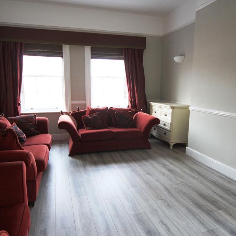 apartment top floor two bedroom apartment Toxteth