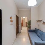 Rent a room of 171 m² in Milano