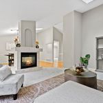 Rent 3 bedroom apartment of 2300 m² in Bellevue