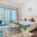 Rent 2 bedroom apartment of 161 m² in Palm Jumeirah