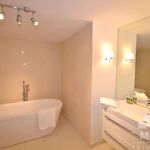 Rent 5 bedroom house of 300 m² in Vallauris