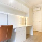 Rent a room of 240 m² in São Domingos de Rana