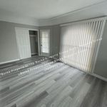 Rent 2 bedroom apartment of 78 m² in Long Beach