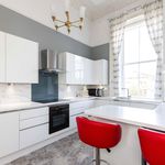 Rent 3 bedroom apartment of 124 m² in Edinburgh