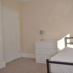 Rent 5 bedroom house in Gloucester