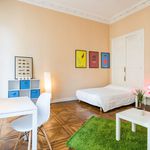 Rent a room of 195 m² in Lyon