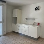 Rent 4 bedroom apartment of 117 m² in Marseille