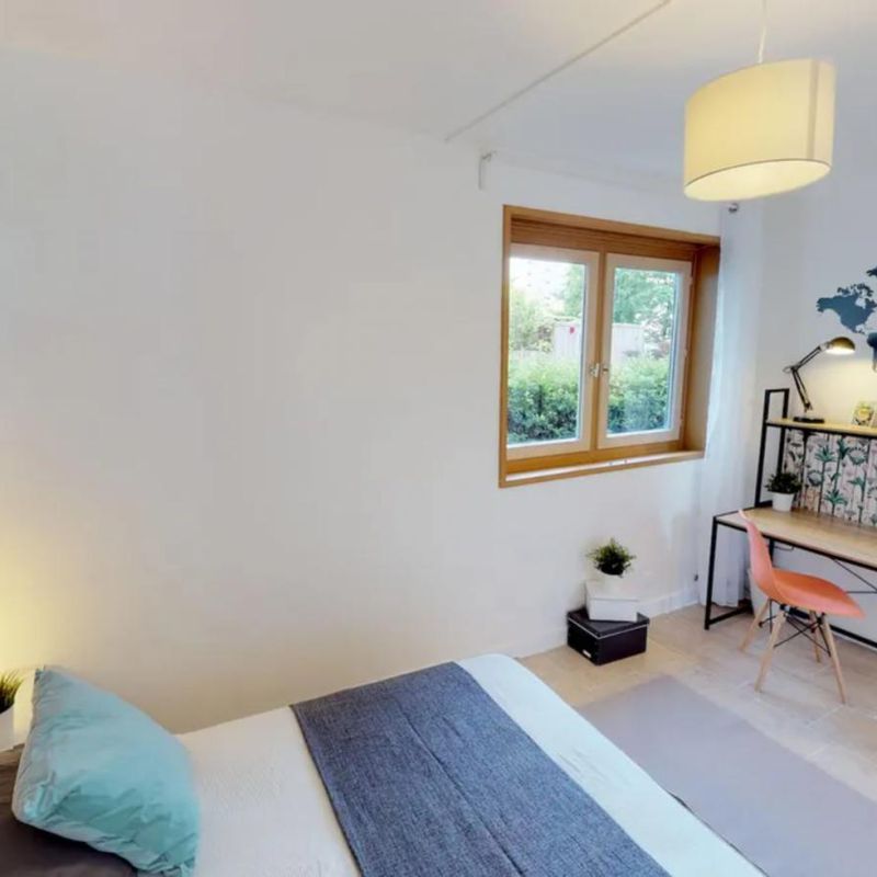 Cool double bedroom close to Clichy - Levallois train station