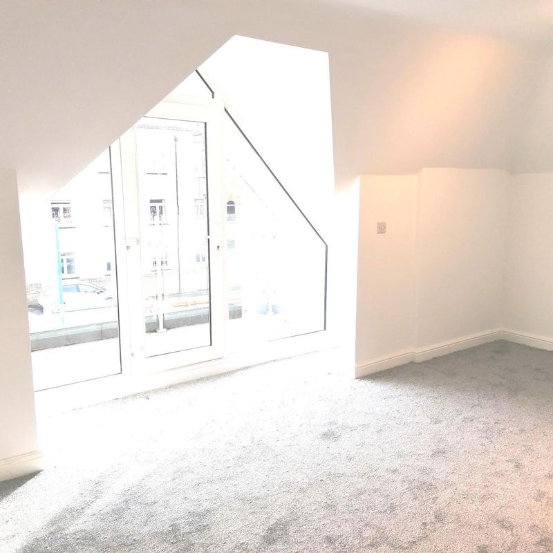 house, for rent at 25a High Street Banbury Oxfordshire OX16 5EG, United Kingdom