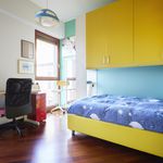 Rent 5 bedroom apartment of 227 m² in Milano