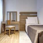 Miete 2 Schlafzimmer wohnung von 90 m² in 00