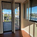Rent 2 bedroom apartment of 108 m² in Long Beach