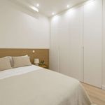 Rent a room of 195 m² in Madrid