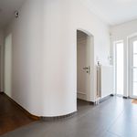 Rent 5 bedroom house of 215 m² in Rixensart