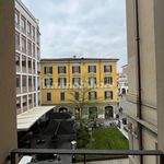Rent 2 bedroom apartment of 60 m² in Gardone Riviera