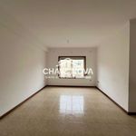 Rent 2 bedroom apartment of 66 m² in Vila Nova de Gaia