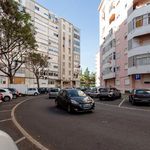 Rent 1 bedroom apartment of 32 m² in Oeiras