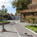 Rent a room of 1200 m² in Rome